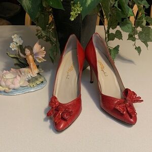 Enzo Vintage Elegant Red High Heels with Bow Detail